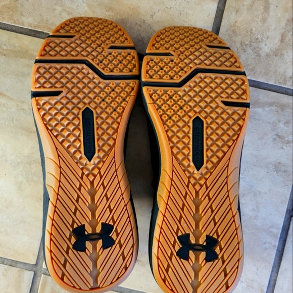 Under Armour Charged Commit Shoes Size 12 - Picture 6 of 9